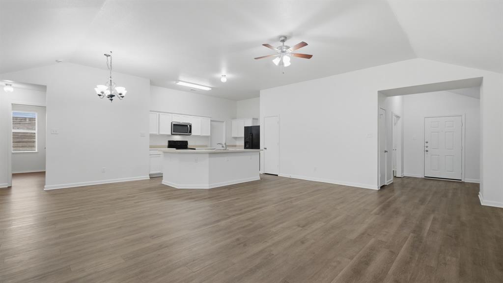 1529 Cardinal Way Aubrey, TX 76227 - Photo 11 of 40