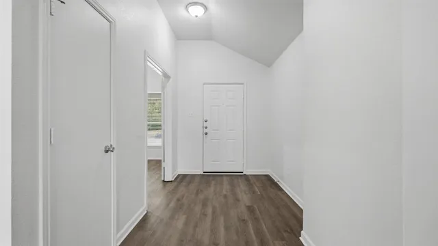 $275,900 | 1529 Cardinal Way, Aubrey, TX 76227