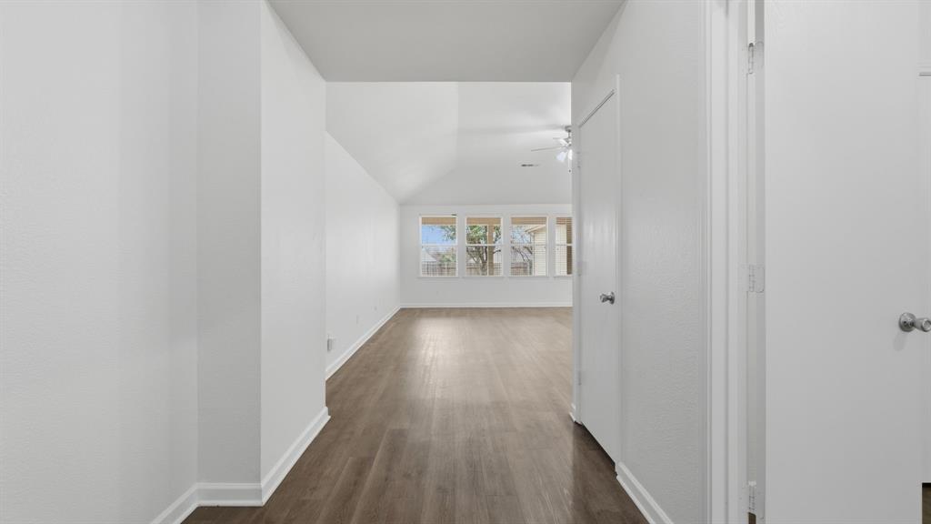 1529 Cardinal Way Aubrey, TX 76227 - Photo 22 of 40