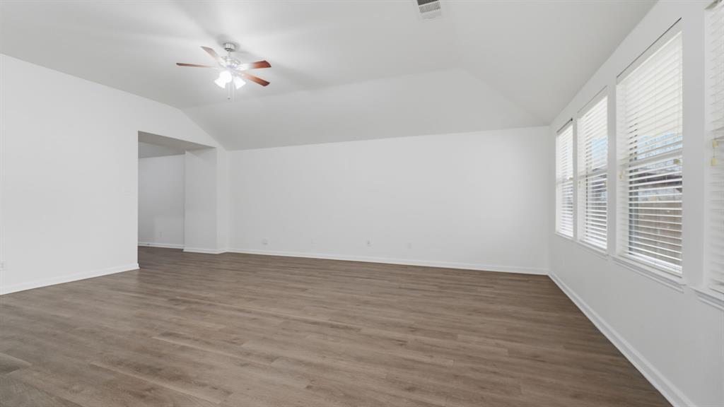 1529 Cardinal Way Aubrey, TX 76227 - Photo 23 of 40