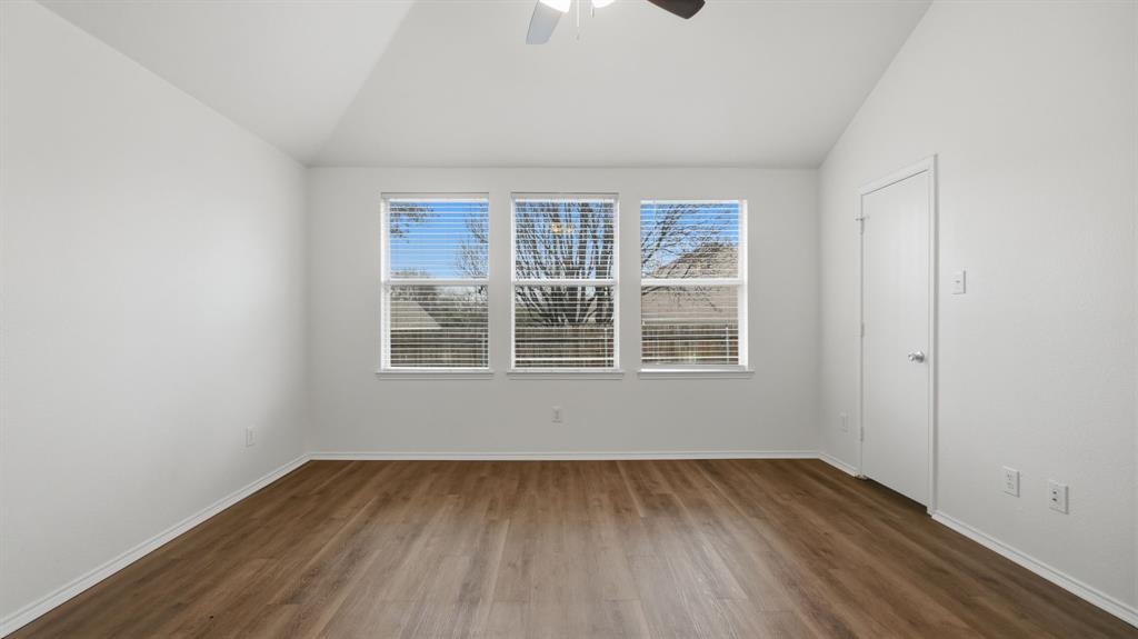 1529 Cardinal Way Aubrey, TX 76227 - Photo 24 of 40