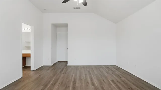 $275,900 | 1529 Cardinal Way, Aubrey, TX 76227