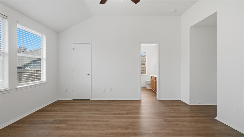 1529 Cardinal Way Aubrey, TX 76227 - Photo 25 of 40