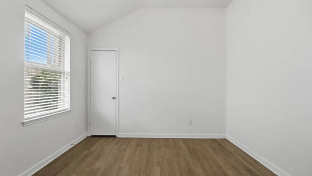 $275,900 | 1529 Cardinal Way, Aubrey, TX 76227