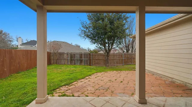 $275,900 | 1529 Cardinal Way, Aubrey, TX 76227