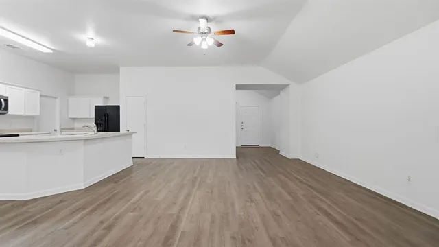 $275,900 | 1529 Cardinal Way, Aubrey, TX 76227