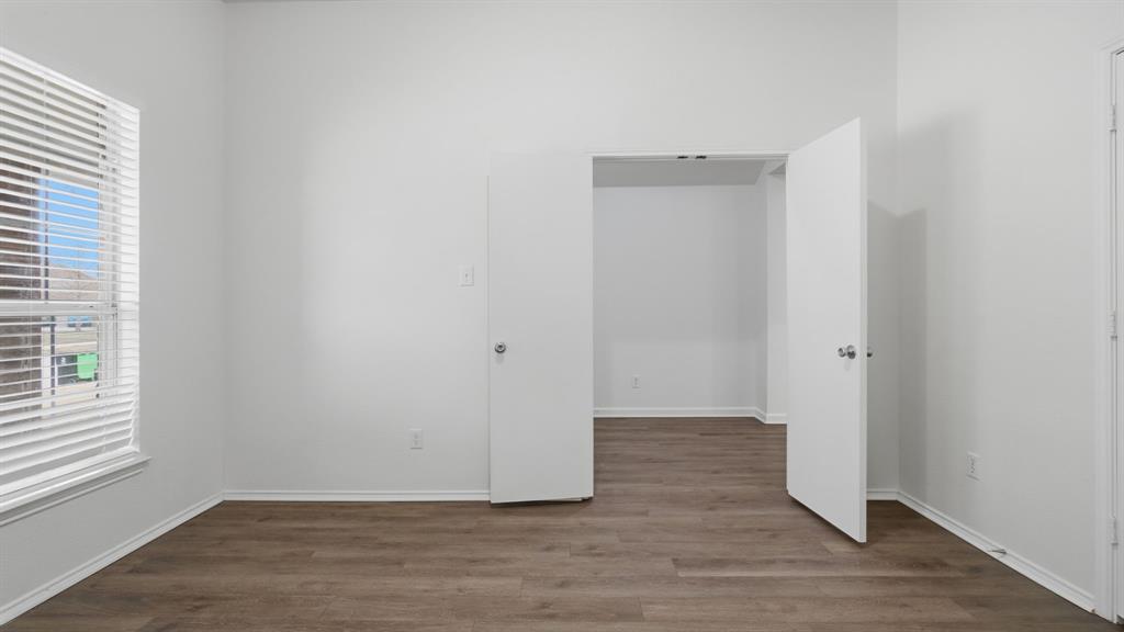 1529 Cardinal Way Aubrey, TX 76227 - Photo 8 of 40