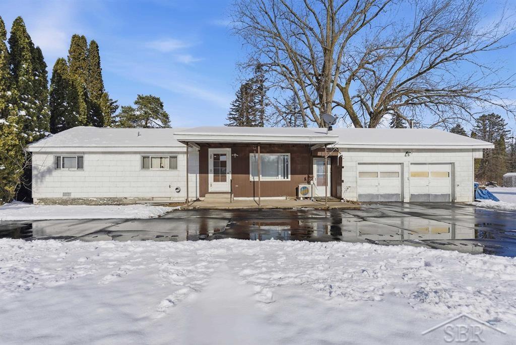 1951 South Homer Road Midland, MI 48640 - Photo 1 of 23 50195559-2a3875fa-c1a7-4c3a-abd7-09bd95acd4b1.JPG