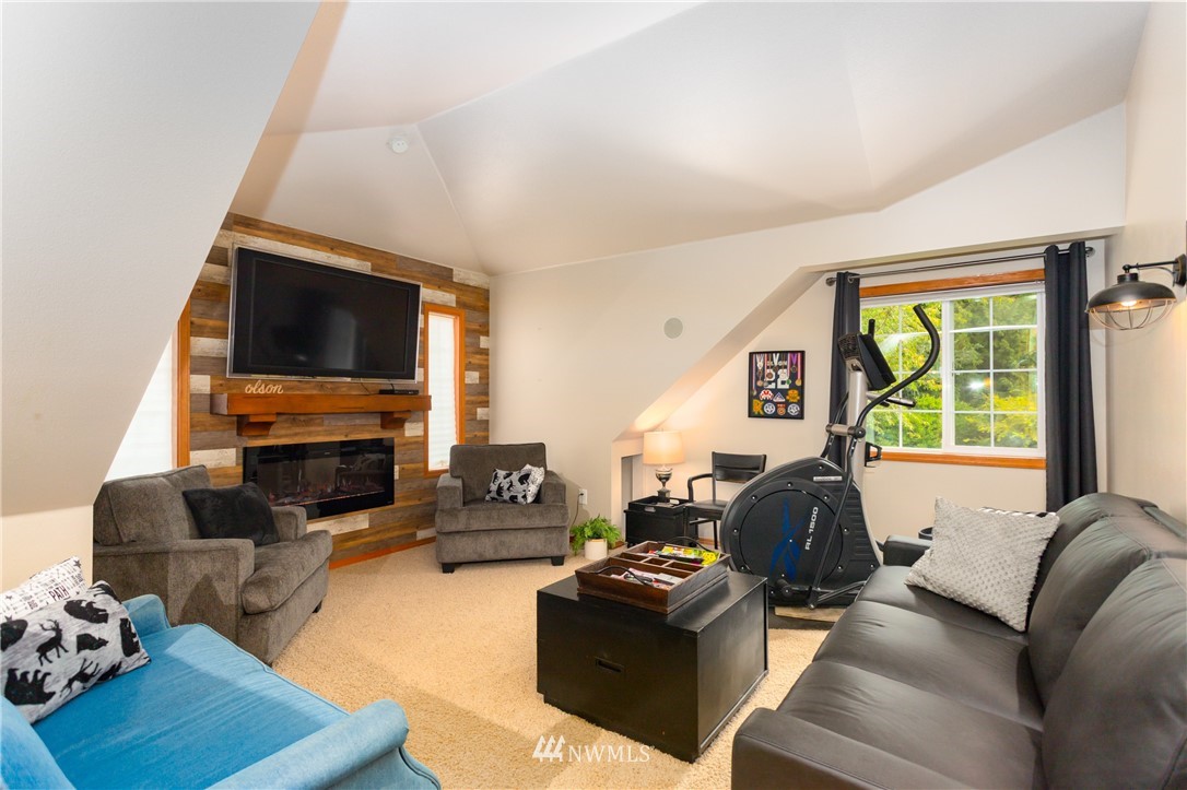 8668 Vinup Road Lynden, WA 98264 - Photo 24 of 40 Gallery Image 24