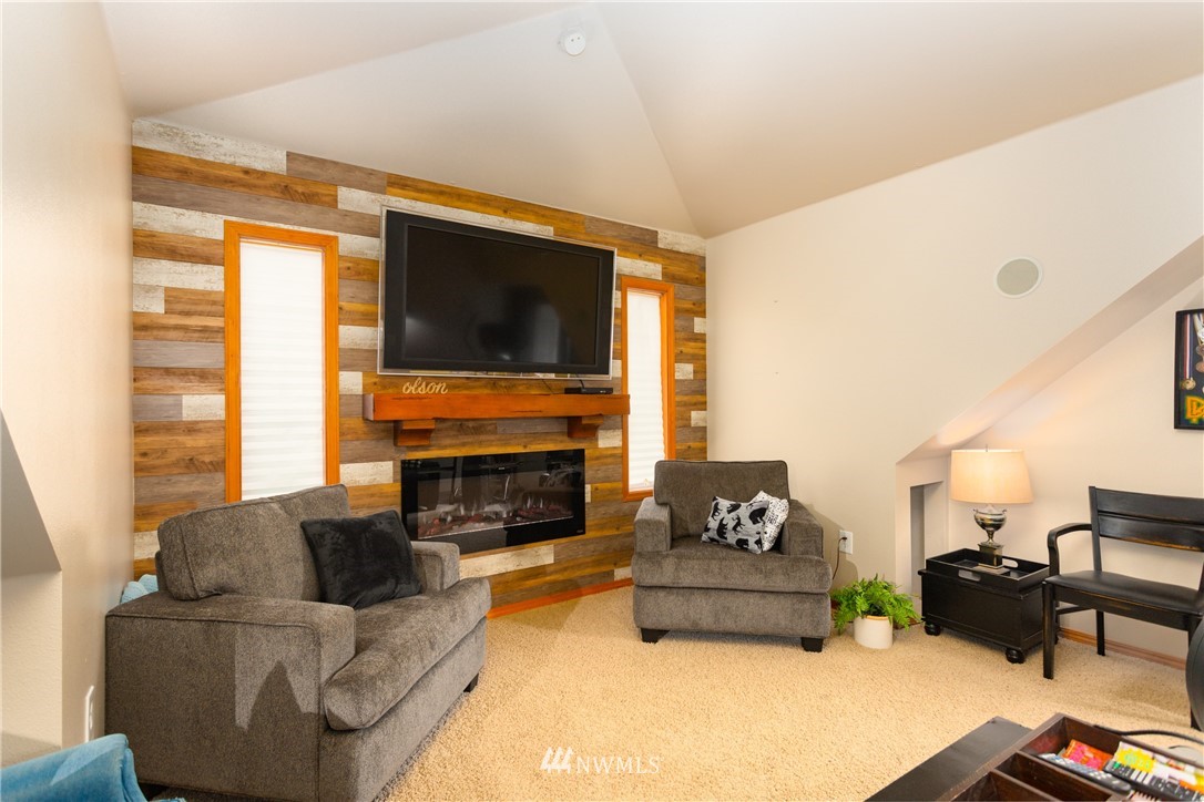 8668 Vinup Road Lynden, WA 98264 - Photo 25 of 40 Gallery Image 25