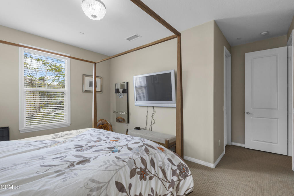 1423 Caspian Way Oxnard, CA 93035 - Photo 29 of 43