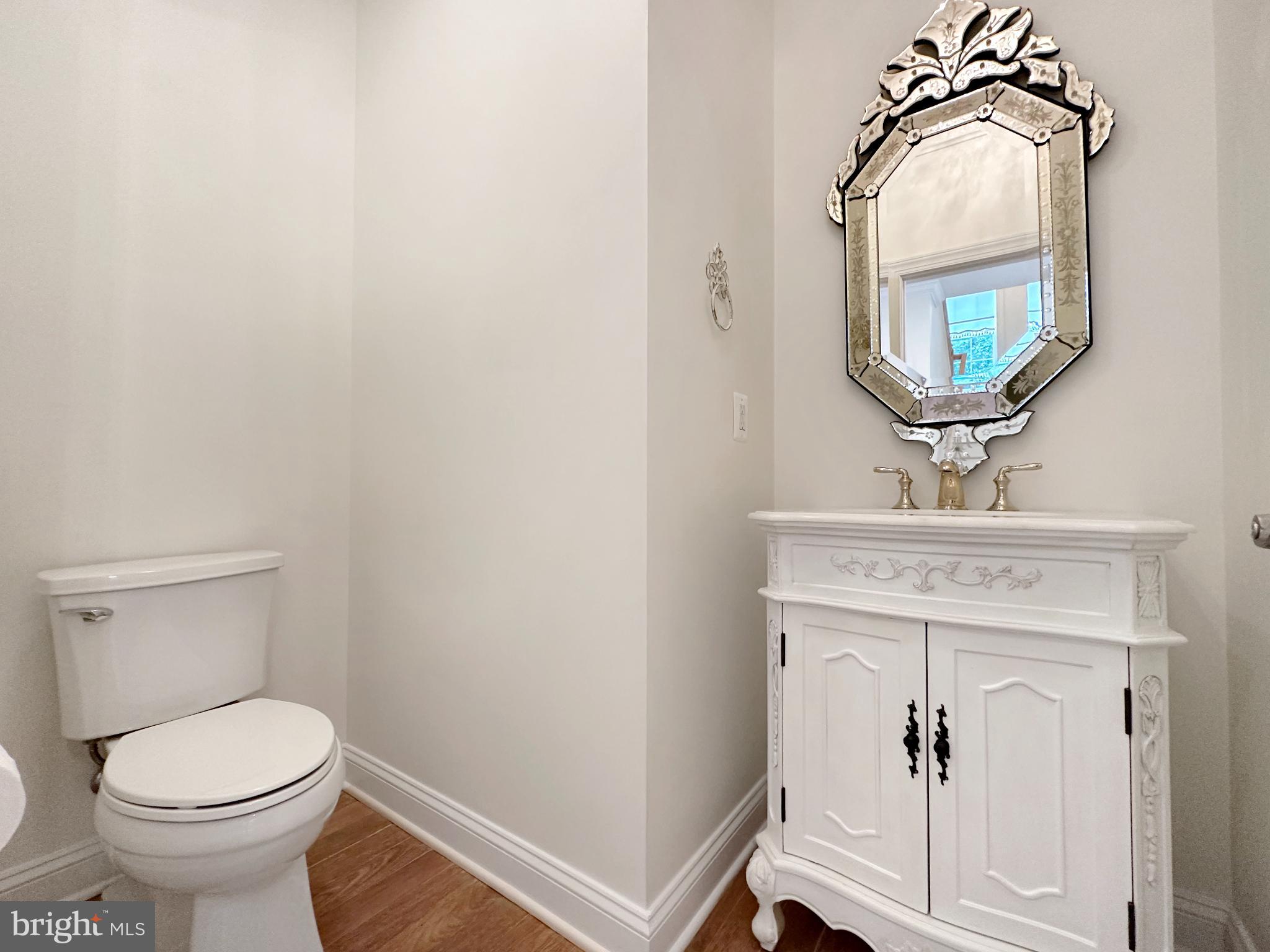 504 Teak Road Crownsville, MD 21032 - Photo 36 of 94 Main Level Hall Half Bath