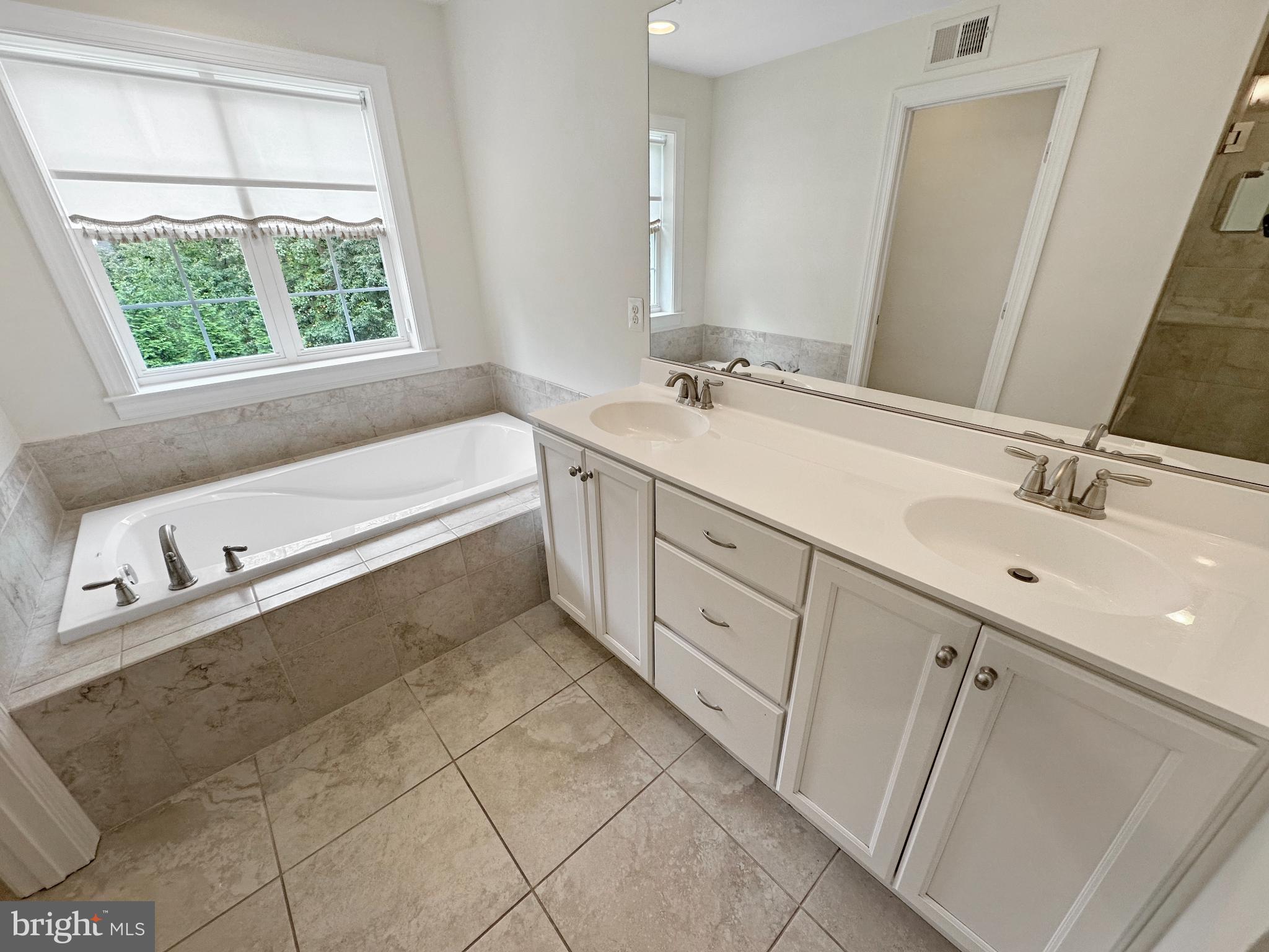 504 Teak Road Crownsville, MD 21032 - Photo 44 of 94 Double Sink Vanity