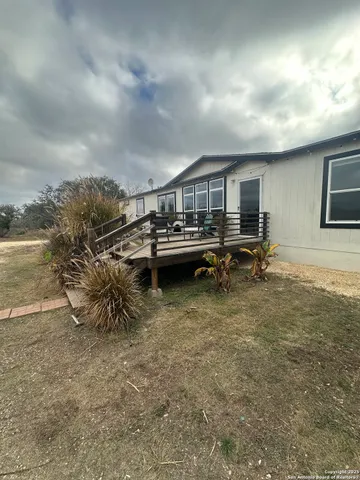 $299,900 | 1253 Cr 428, Uvalde, TX 78801