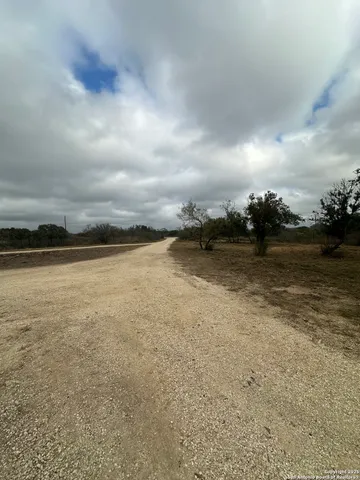 $299,900 | 1253 Cr 428, Uvalde, TX 78801