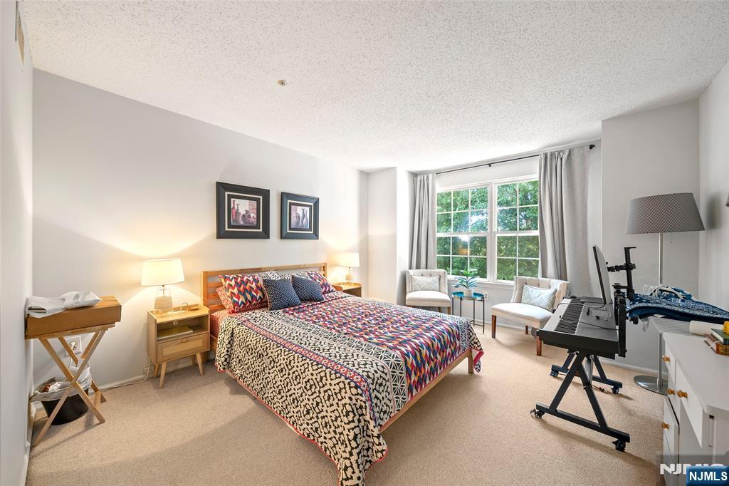 1198 Richmond Road Mahwah, NJ 07430 - Photo 14 of 16 Gallery Image 14