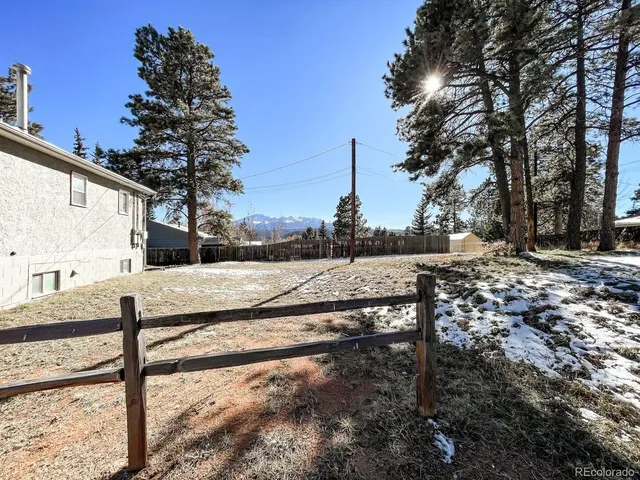 $1,575 | 418 North Baldwin Street, Woodland Park, CO 80863