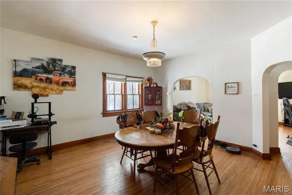 $227,500 | 659 East Pine Street, Bourbon, MO 65441