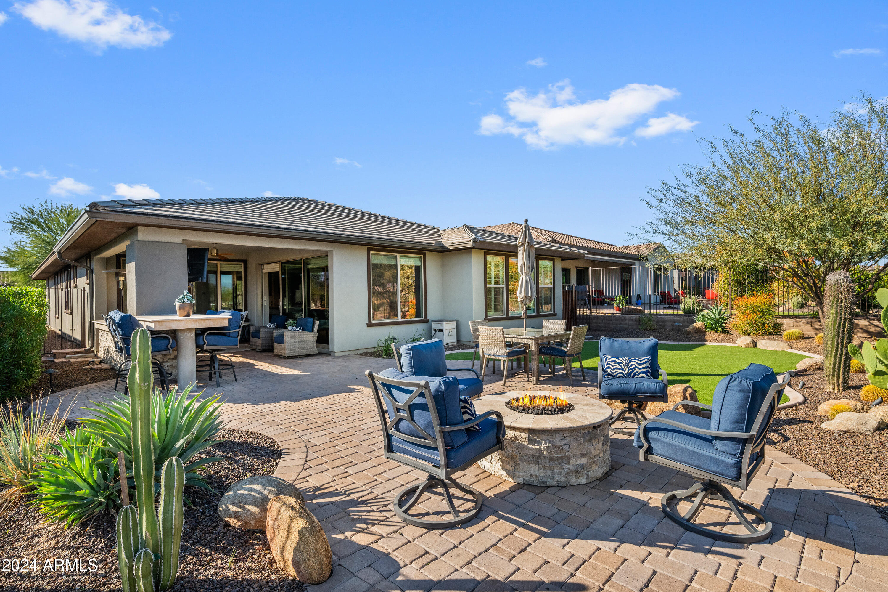 17910 East Cindercone Road Rio Verde, AZ 85263 - Photo 23 of 38 Paver patio