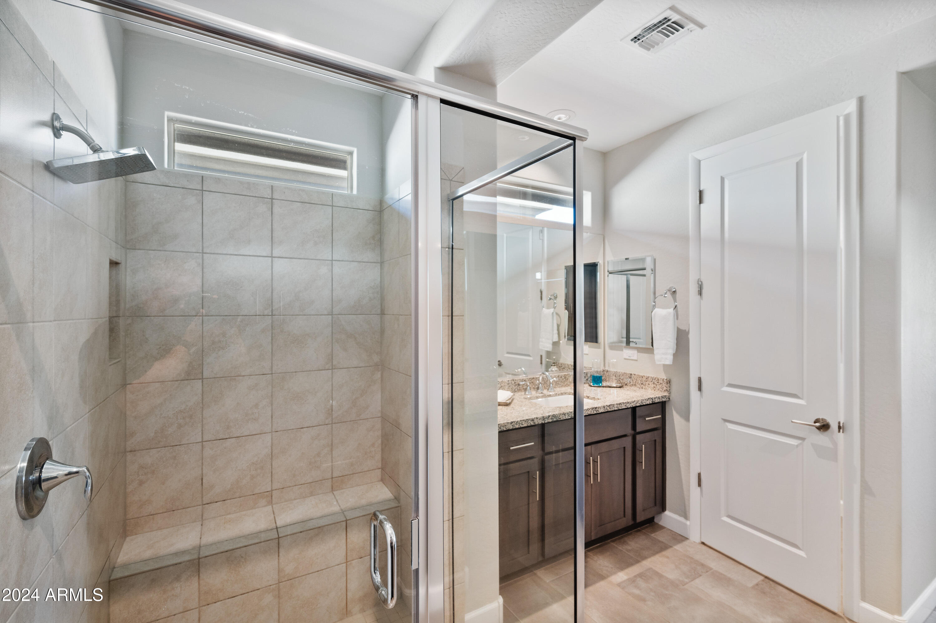 17910 East Cindercone Road Rio Verde, AZ 85263 - Photo 28 of 38 Walk-in shower