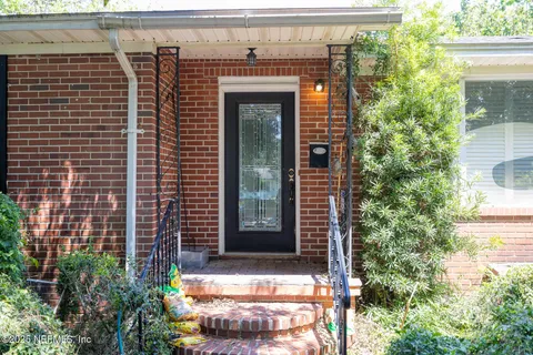 $395,000 | 2501 Hendricks Avenue, Jacksonville, FL 32207
