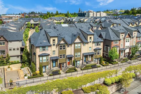 $948,000 | 1330 Williamsburg Walk Northeast, Issaquah, WA 98029