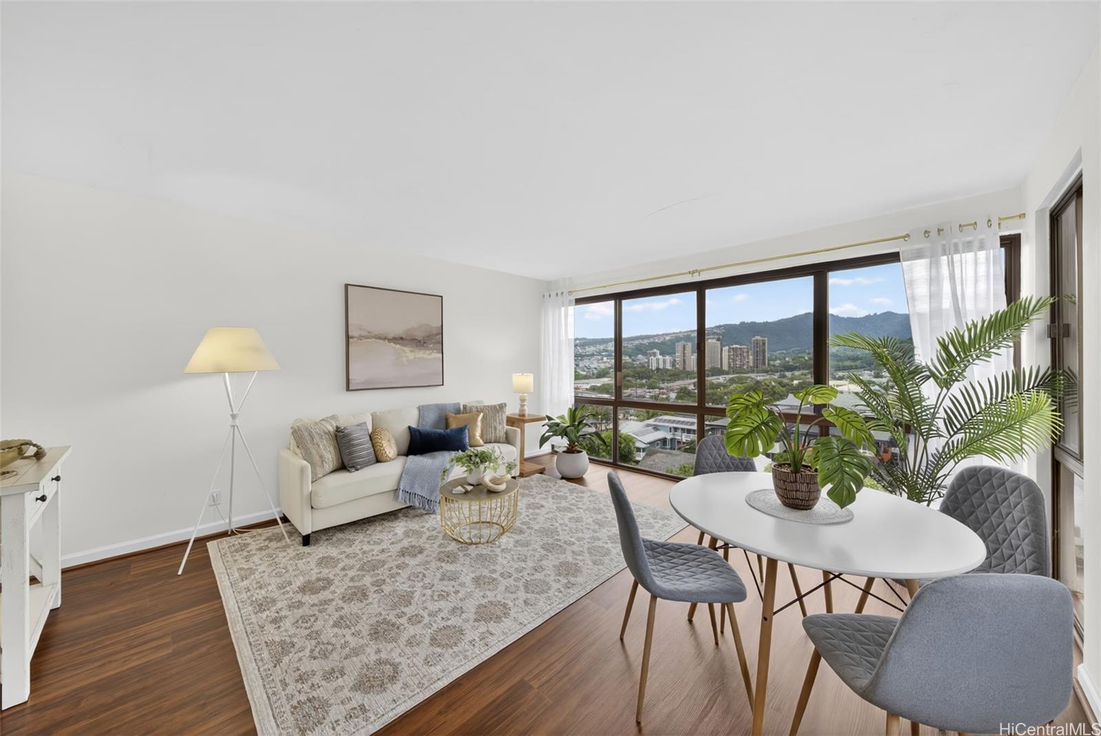 217 Prospect Street, Unit M9 Honolulu, HI 96813 - Photo 1 of 22 a living room with furniture and a large window