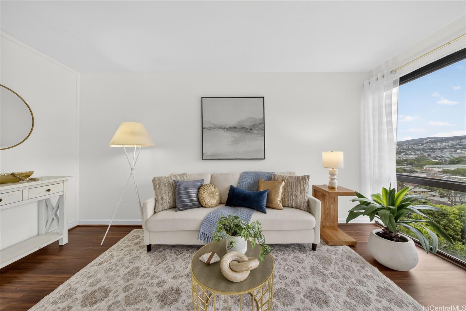 217 Prospect Street, Unit M9 Honolulu, HI 96813 - Photo 2 of 22 a living room with furniture and a large window