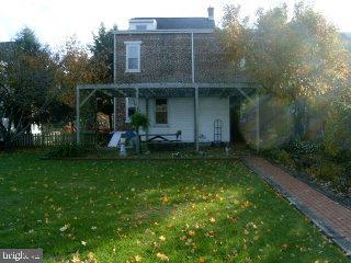 409 East Main Street Lititz, PA 17543 - Photo 2 of 12