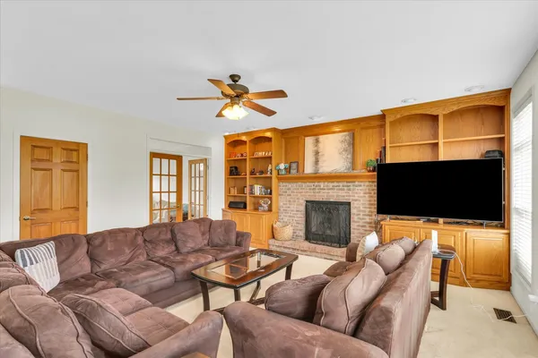 $399,000 | 4309 Crossgate Drive, Champaign, IL 61822