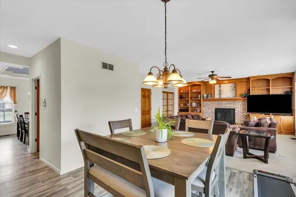 $399,000 | 4309 Crossgate Drive, Champaign, IL 61822