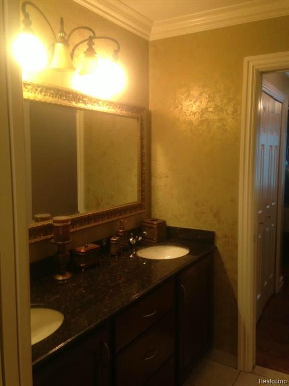 347 Mystic Valley Rochester Hills, MI 48307 - Photo 25 of 31