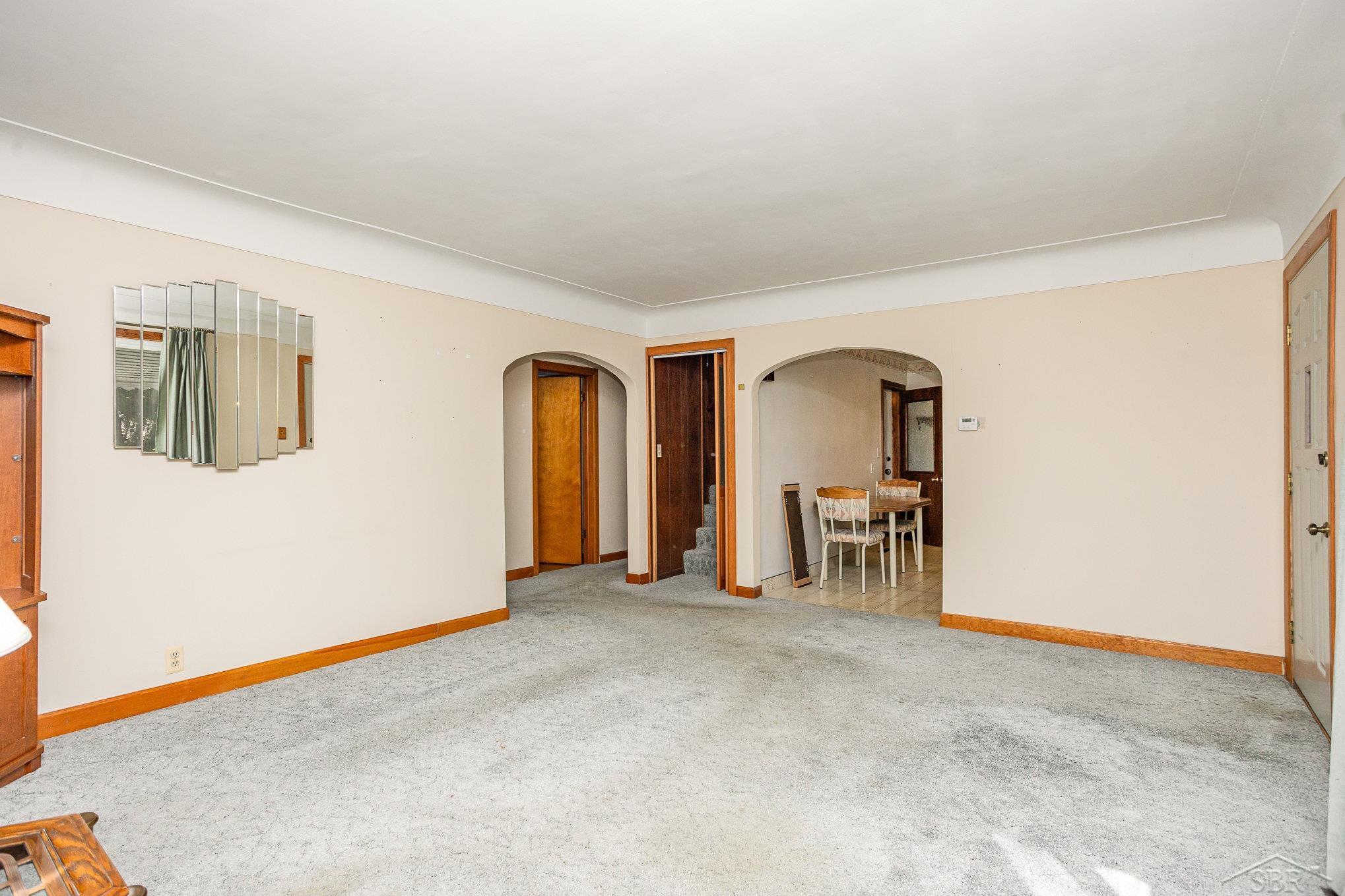 1012 Fraser Street Bay City, MI 48708 - Photo 5 of 21 50157149-5fce9b5e-7b58-46a6-87b4-d752f4bcbca6.JPG