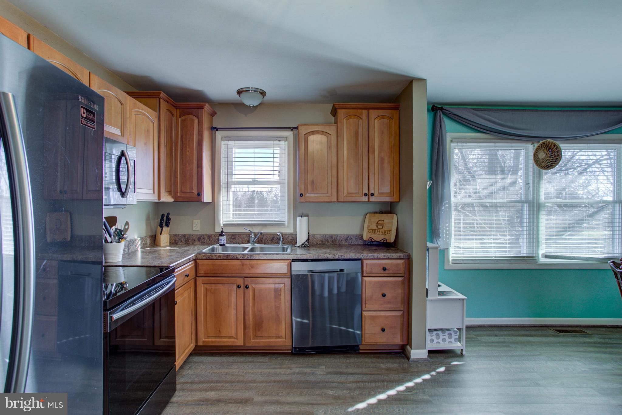10 Sherri Lane Lititz, PA 17543 - Photo 6 of 45 Gallery Image 6