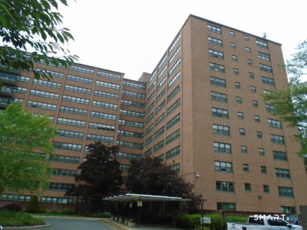 $138,000 | 31 Woodland Street, Unit 9L, Hartford, CT 06105