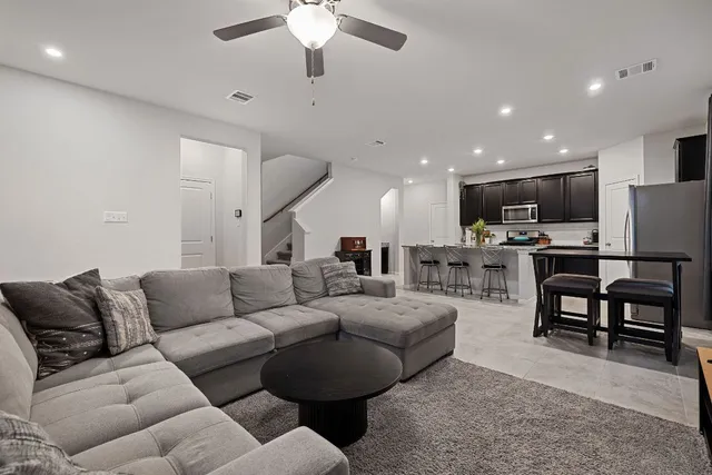 $350,000 | 5801 Pleasanton Parkway, Pflugerville, TX 78660