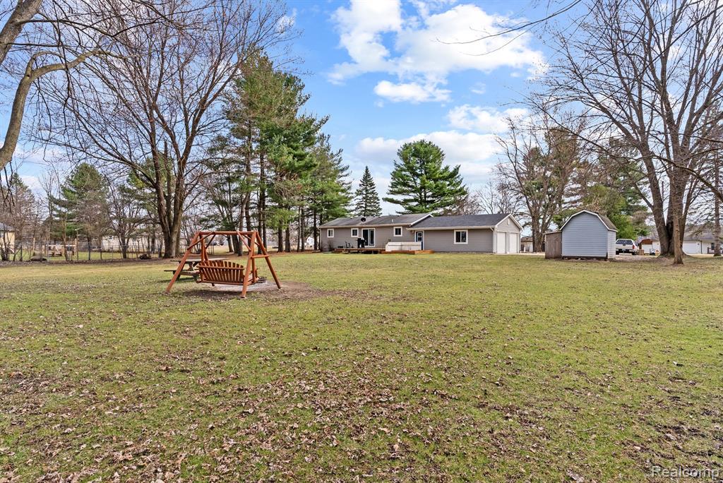 8629 Canada Road Birch Run, MI 48415 - Photo 37 of 44