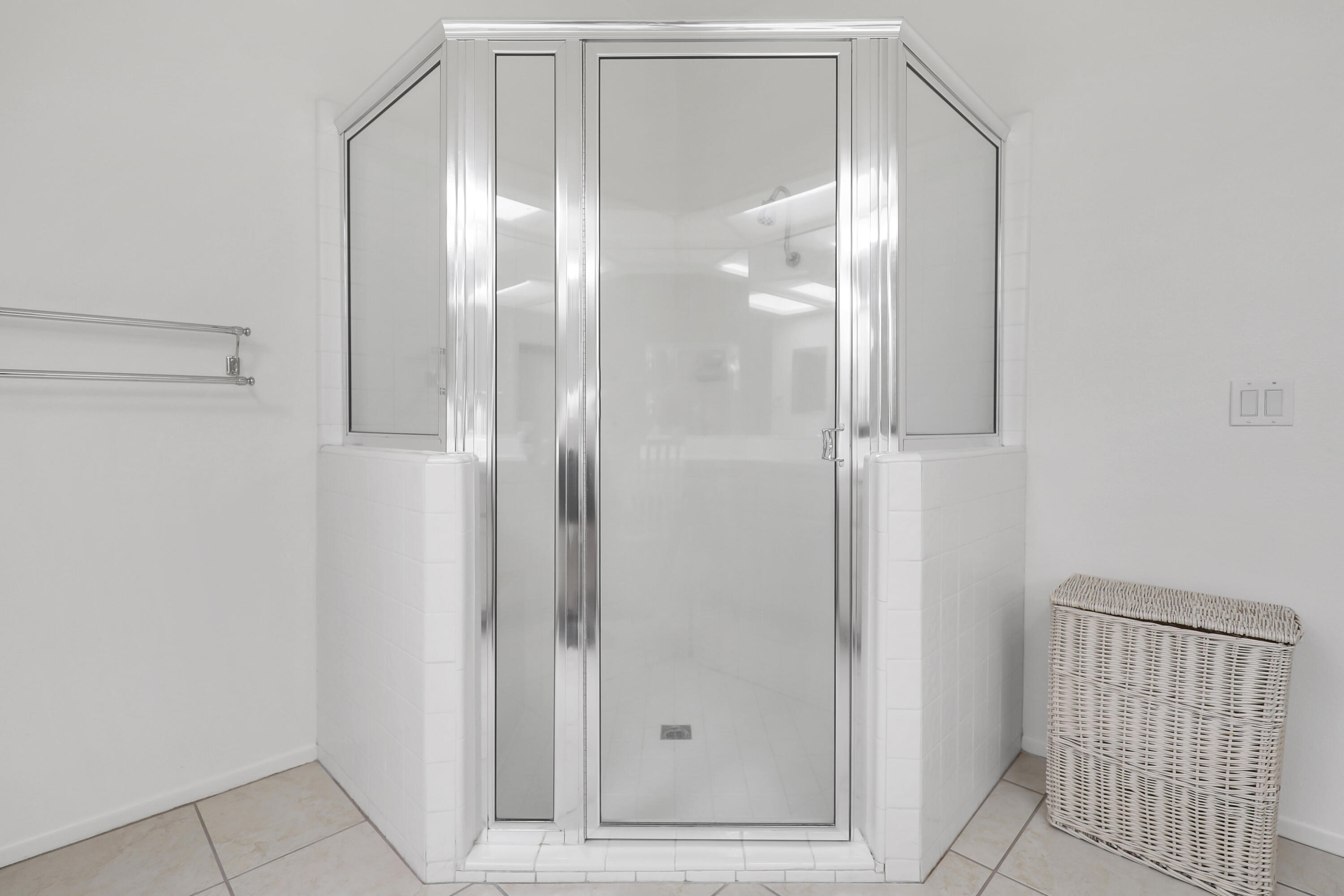 164 Deer Spring Way Palm Desert, CA 92211 - Photo 15 of 30 a bathroom with a glass shower door