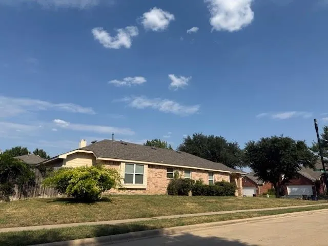 $1,895 | 11801 Porcupine Drive, Fort Worth, TX 76244