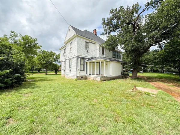 $189,000 | 711 West 6th Street, Cisco, TX 76437