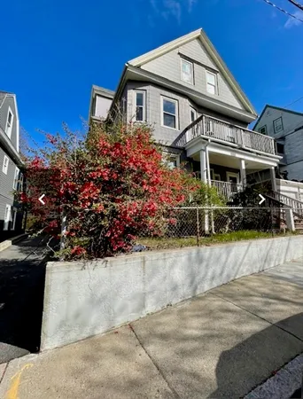 $6,100 | 14 Dow Street, Unit 2, Somerville, MA 02144