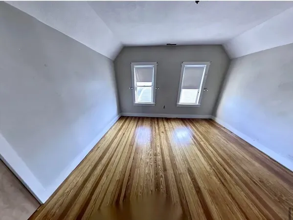 $6,100 | 14 Dow Street, Unit 2, Somerville, MA 02144