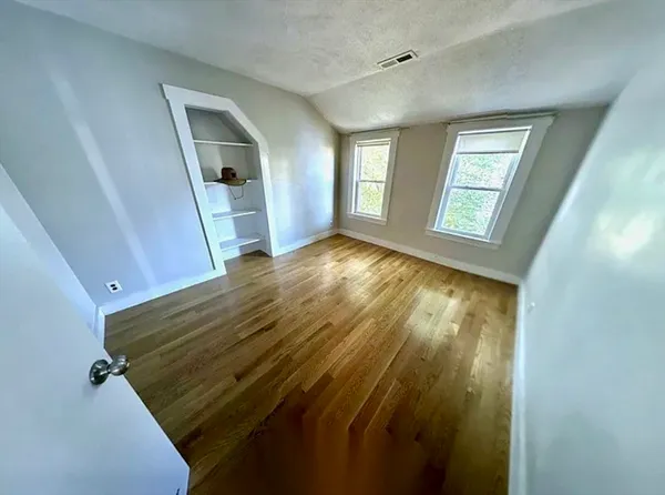 $6,100 | 14 Dow Street, Unit 2, Somerville, MA 02144