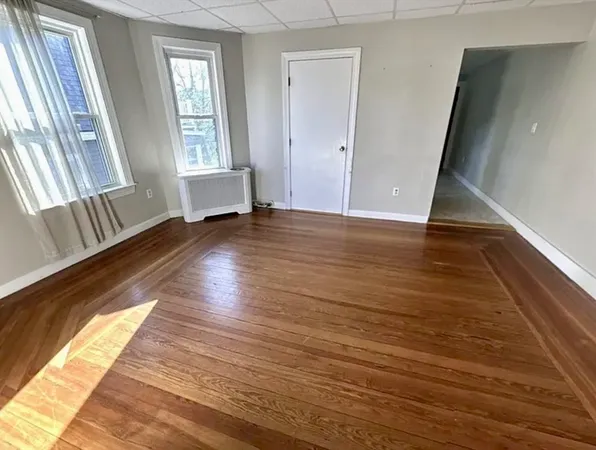 $6,100 | 14 Dow Street, Unit 2, Somerville, MA 02144