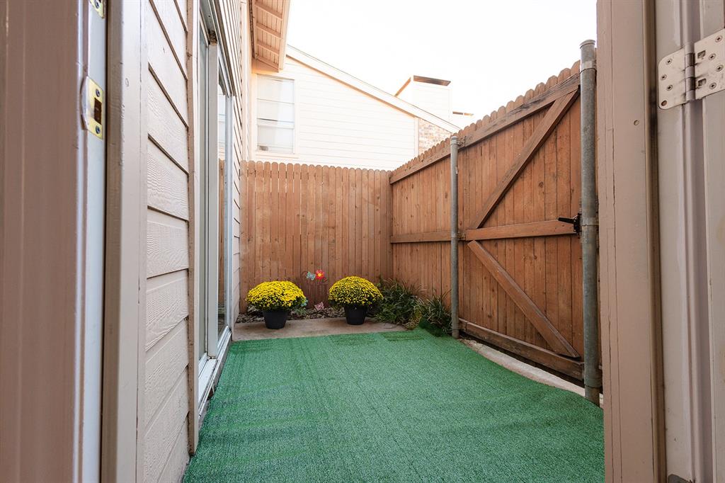 5540 Boca Raton Boulevard, Unit 175 Fort Worth, TX 76112 - Photo 30 of 30 View of patio / terrace
