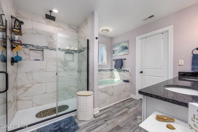 $679,900 | 456 Pointe Vista Drive, Elizabeth City, NC 27909