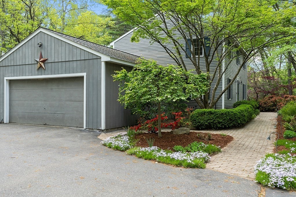 97 Autumn Road Lunenburg, MA 01462 - Photo 3 of 41