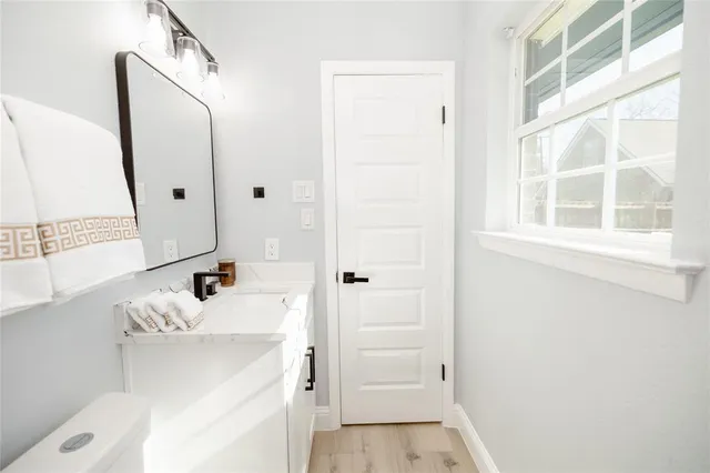 $309,900 | 524 Ridgecrest Drive, Lewisville, TX 75067