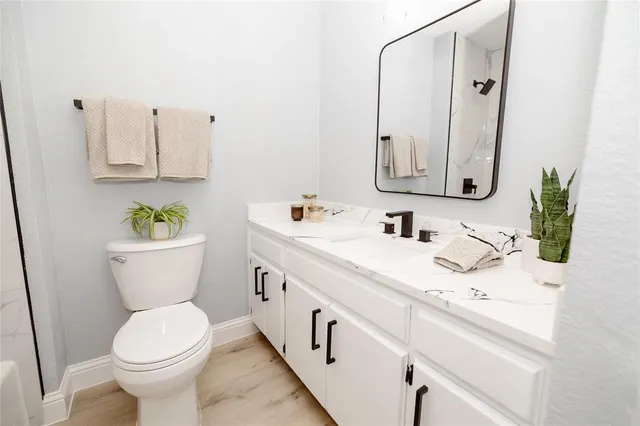 $309,900 | 524 Ridgecrest Drive, Lewisville, TX 75067