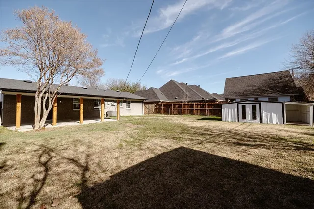 $309,900 | 524 Ridgecrest Drive, Lewisville, TX 75067